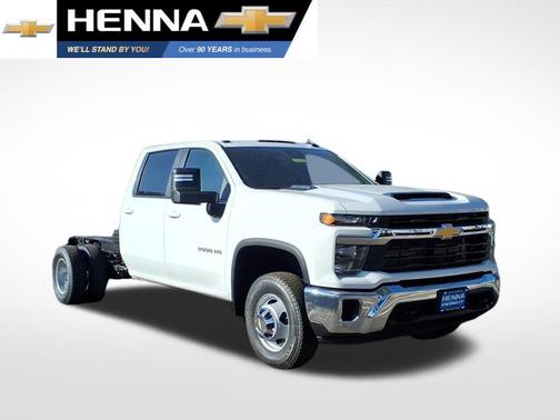 Summit White 2026 Chevrolet Silverado 3500 LT