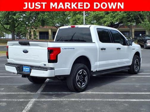 2023 Ford F-150 Lightning XLT