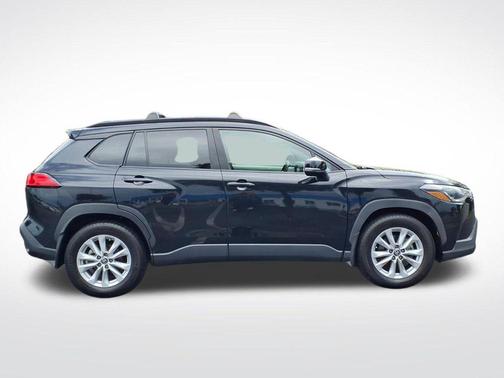 Jet Black 2024 Toyota Corolla Cross LE