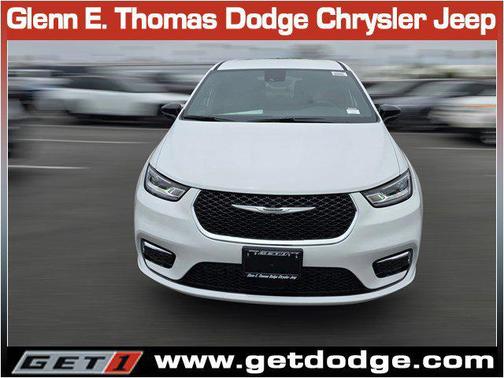 2025 Chrysler Pacifica Hybrid Select