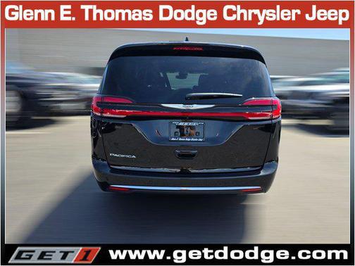 2025 Chrysler Pacifica L