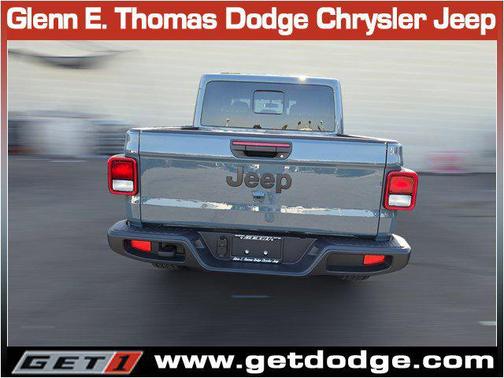 2025 Jeep Gladiator Nighthawk
