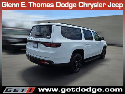 2025 Jeep Wagoneer L Series II Carbide 4x4