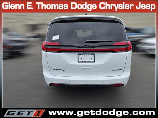 2025 Chrysler Pacifica Limited