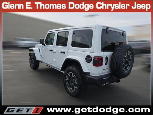 2025 Jeep Wrangler 4-Door Sahara 4x4