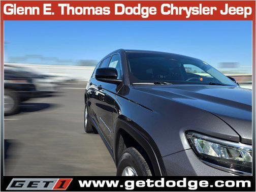2022 Jeep Grand Cherokee L Laredo