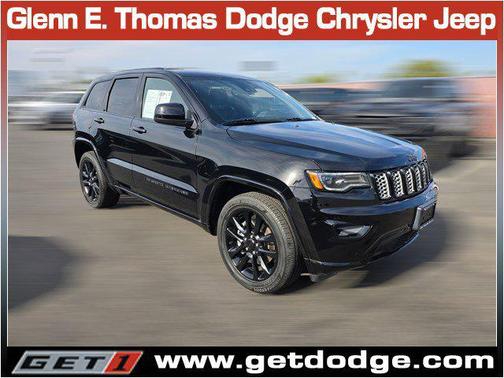 2022 Jeep Grand Cherokee Laredo