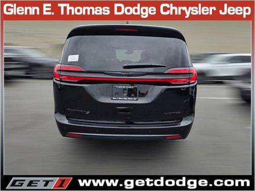 2025 Chrysler Pacifica Limited