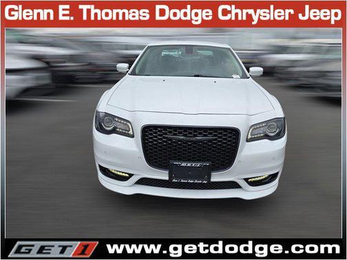 2022 Chrysler 300 Touring
