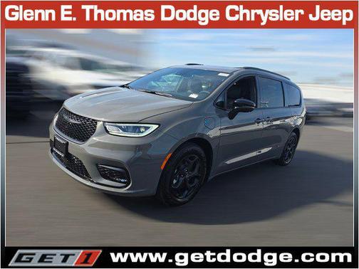 2025 Chrysler Pacifica Hybrid Premium S Appearance Pkg