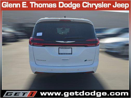 2025 Chrysler Pacifica L