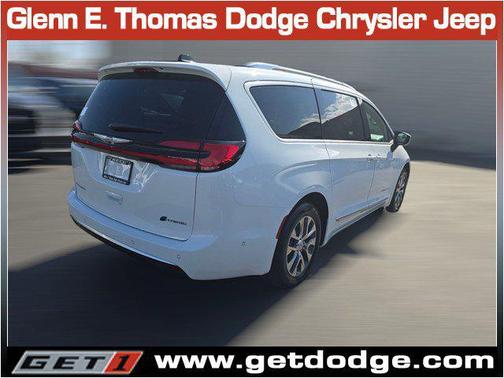 2025 Chrysler Pacifica L