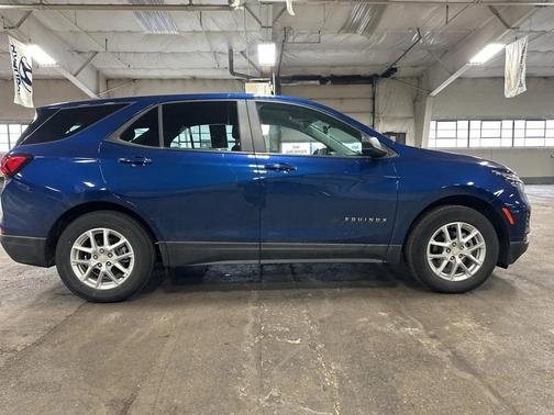 2023 Chevrolet Equinox LS