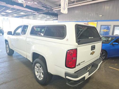 Summit White 2018 Chevrolet Colorado LT