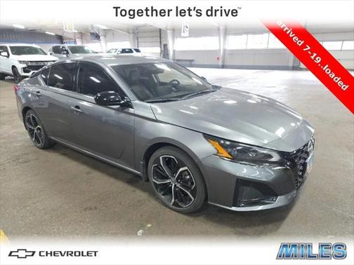 2023 Nissan Altima SR FWD