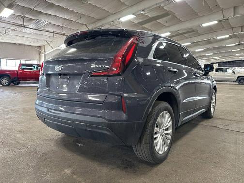 2024 Cadillac XT4 Luxury