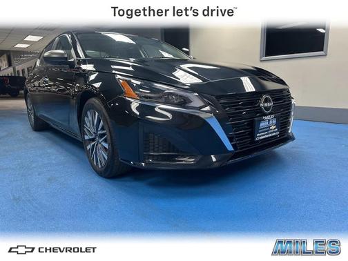 2025 Nissan Altima SV FWD