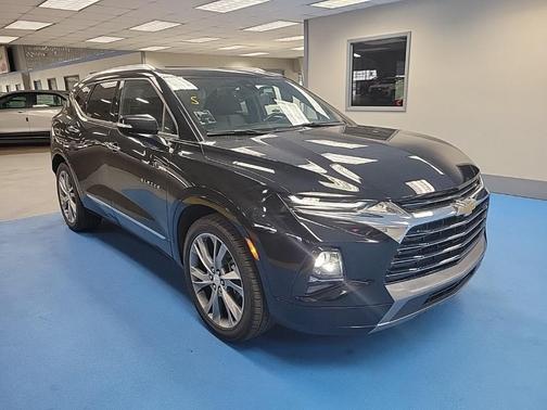 Photo 2 of 23 of 2019 Chevrolet Blazer Premier