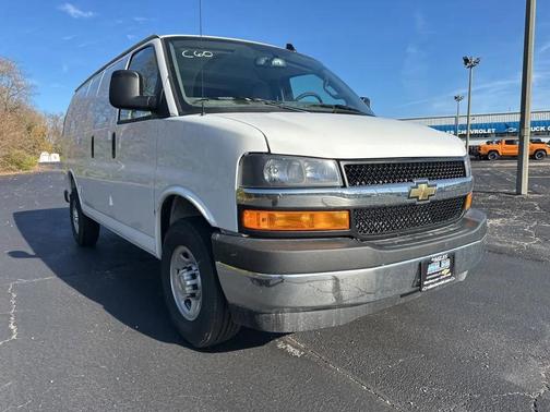 2025 Chevrolet Express 2500 RWD 2500 Regular Wheelbase WT