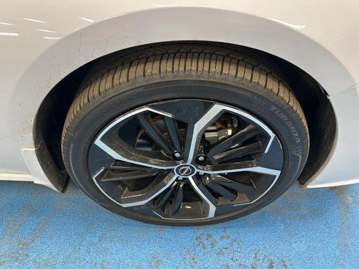 2025 Nissan Altima SR FWD