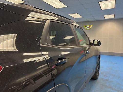Mosaic Black Metallic 2026 Chevrolet Trailblazer LT