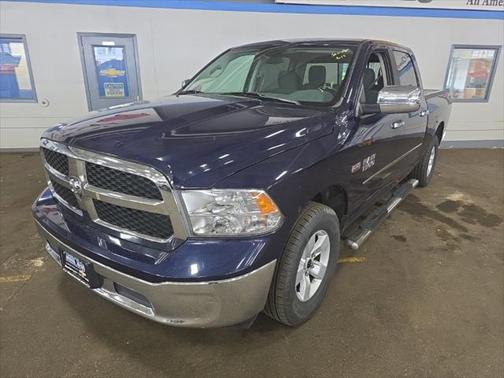 2017 RAM 1500 SLT