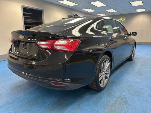 2024 Chevrolet Malibu FWD 2LT