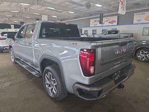 Sterling Metallic 2023 GMC Sierra 1500 SLE