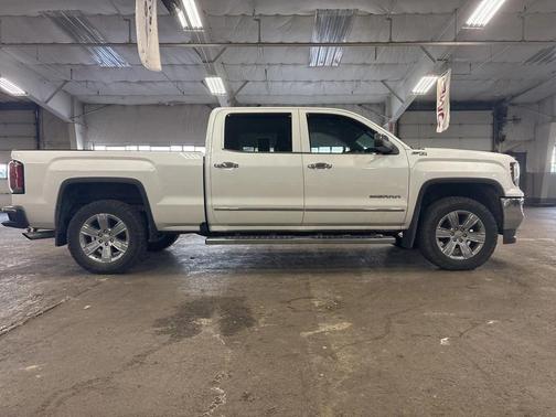 2017 GMC Sierra 1500 SLT