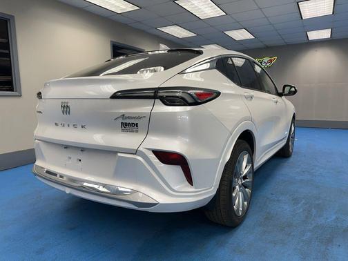 2024 Buick Envista Avenir FWD