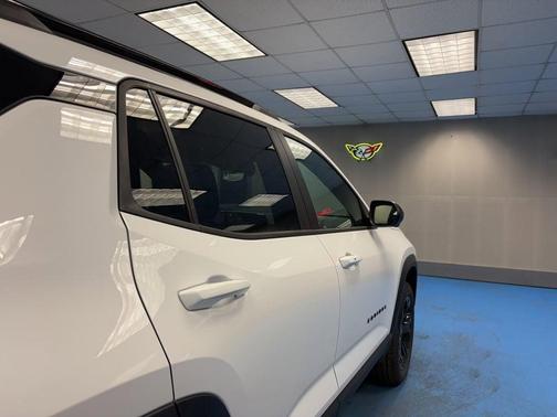 Summit White 2026 Chevrolet Equinox 1LT