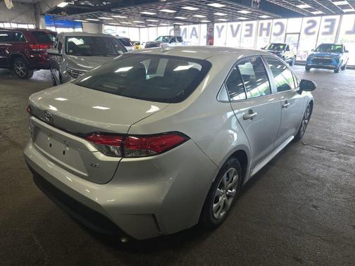 Classic Silver Metallic 2023 Toyota Corolla LE