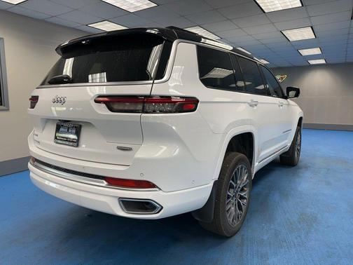 2024 Jeep Grand Cherokee L Summit Reserve