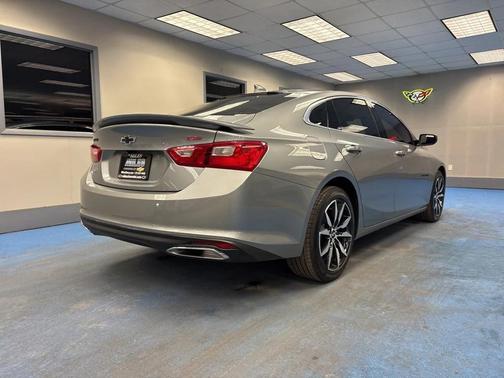 2023 Chevrolet Malibu FWD RS