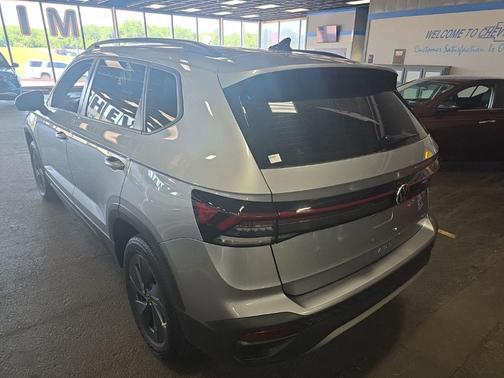 Pyrite Silver Metallic 2025 Volkswagen Taos 1.5T S