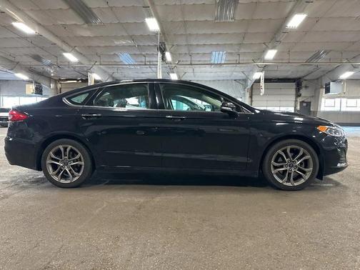 2020 Ford Fusion SEL