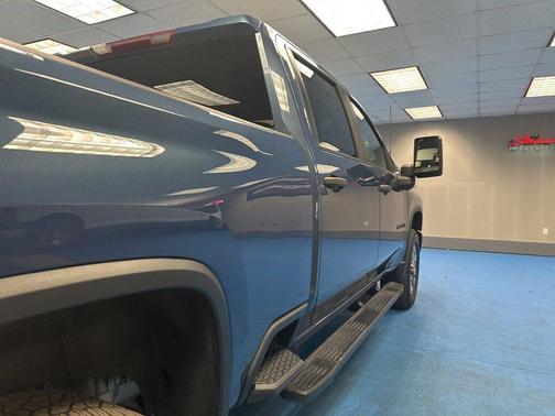 2024 Chevrolet Silverado 2500 Custom