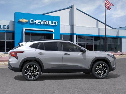 Sterling Gray Metallic 2026 Chevrolet Trax FWD 2RS