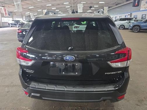 Crystal Black Silica 2020 Subaru Forester Premium