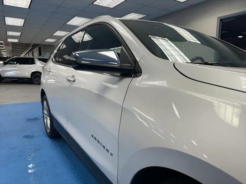 2020 Chevrolet Equinox Premier w/2LZ