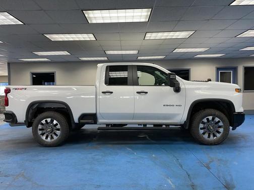 2026 Chevrolet Silverado 2500 Custom