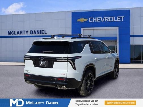 Polar White Tricoat 2026 Chevrolet Traverse FWD RS