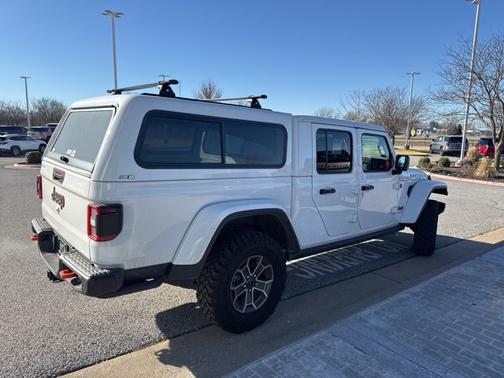 2024 Jeep Gladiator Mojave X