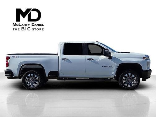 2022 Chevrolet Silverado 2500 Custom