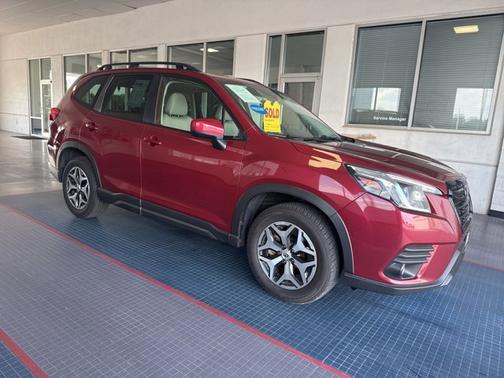 Crimson Red Pearl 2024 Subaru Forester Premium
