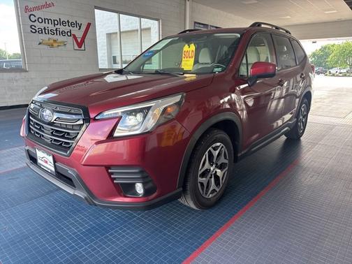 Crimson Red Pearl 2024 Subaru Forester Premium SUV