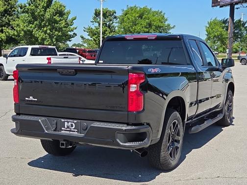 Black 2026 Chevrolet Silverado 1500 Custom