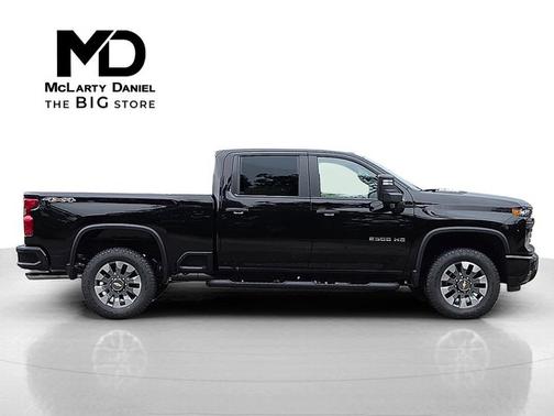 2025 Chevrolet Silverado 2500 Custom