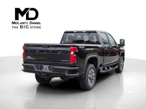 2025 Chevrolet Silverado 2500 Custom