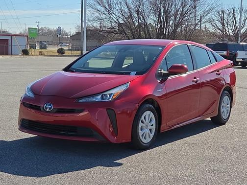 2022 Toyota Prius L Eco